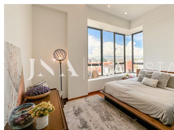 The same bedroom after home staging
